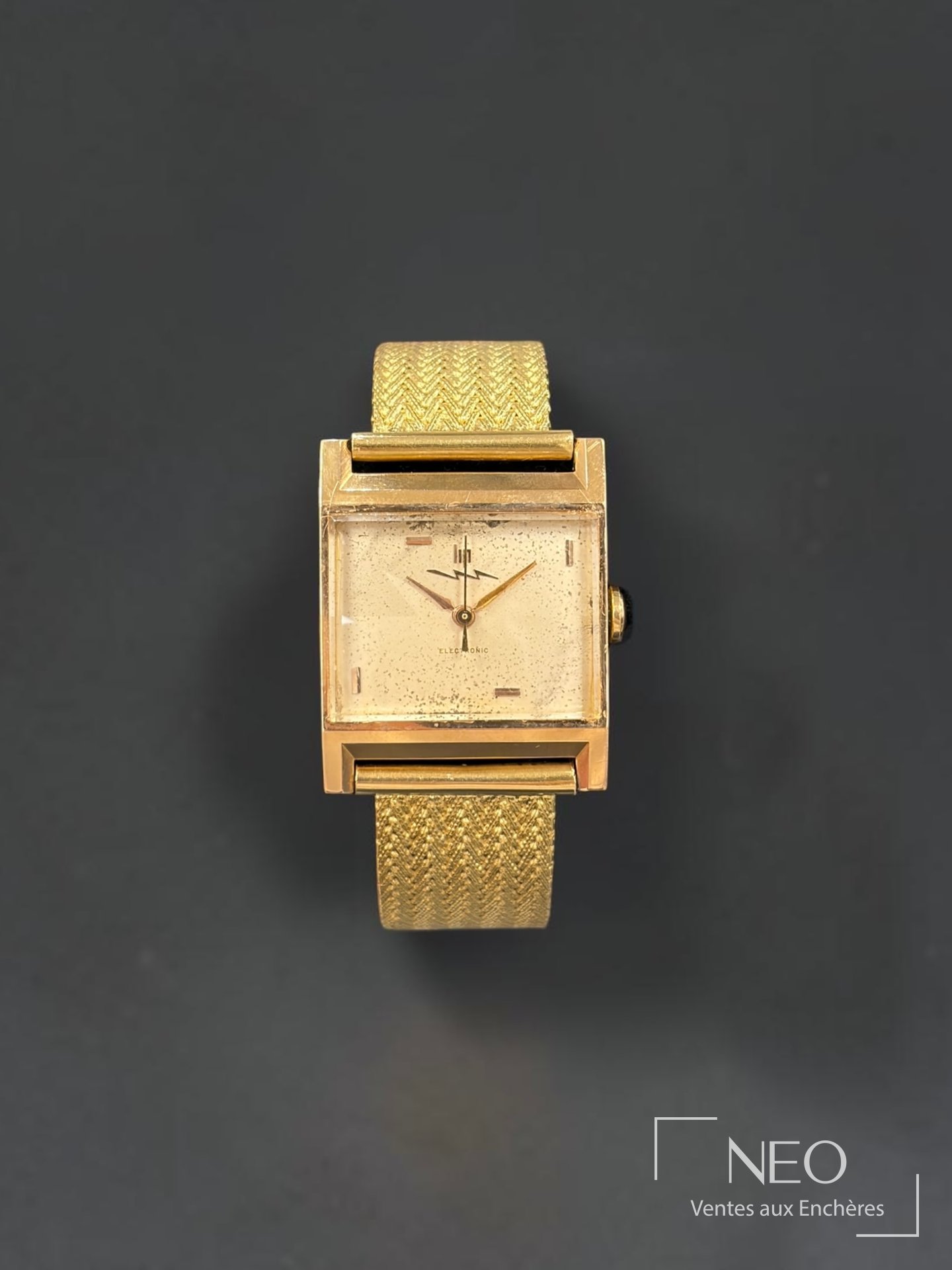 Montre-bracelet LIP en or