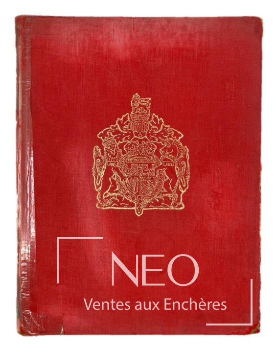 Reliure rouge ornée des armes Windsor dorées en couverture