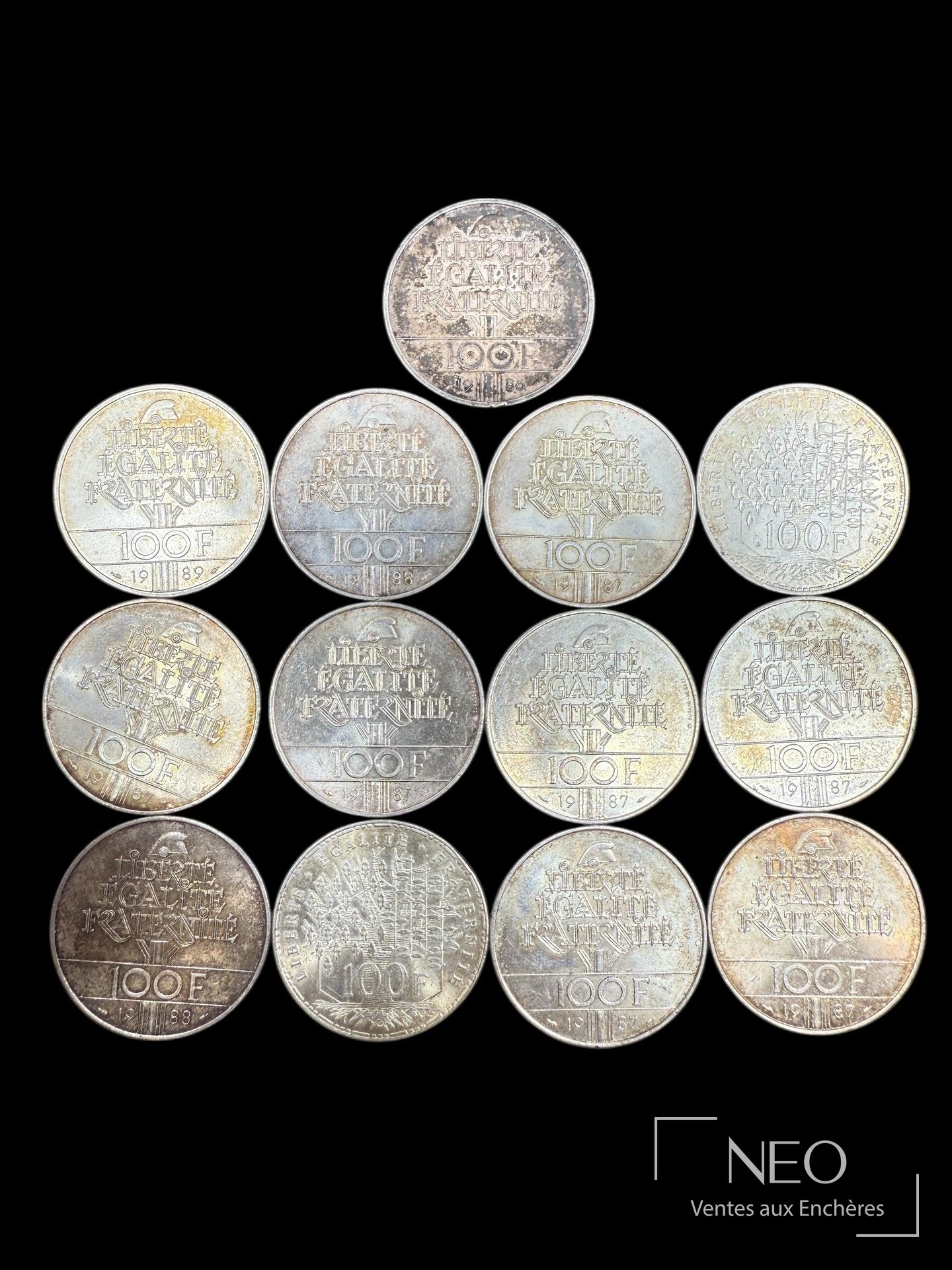 Lot de treize pièces en argent de 100 francs