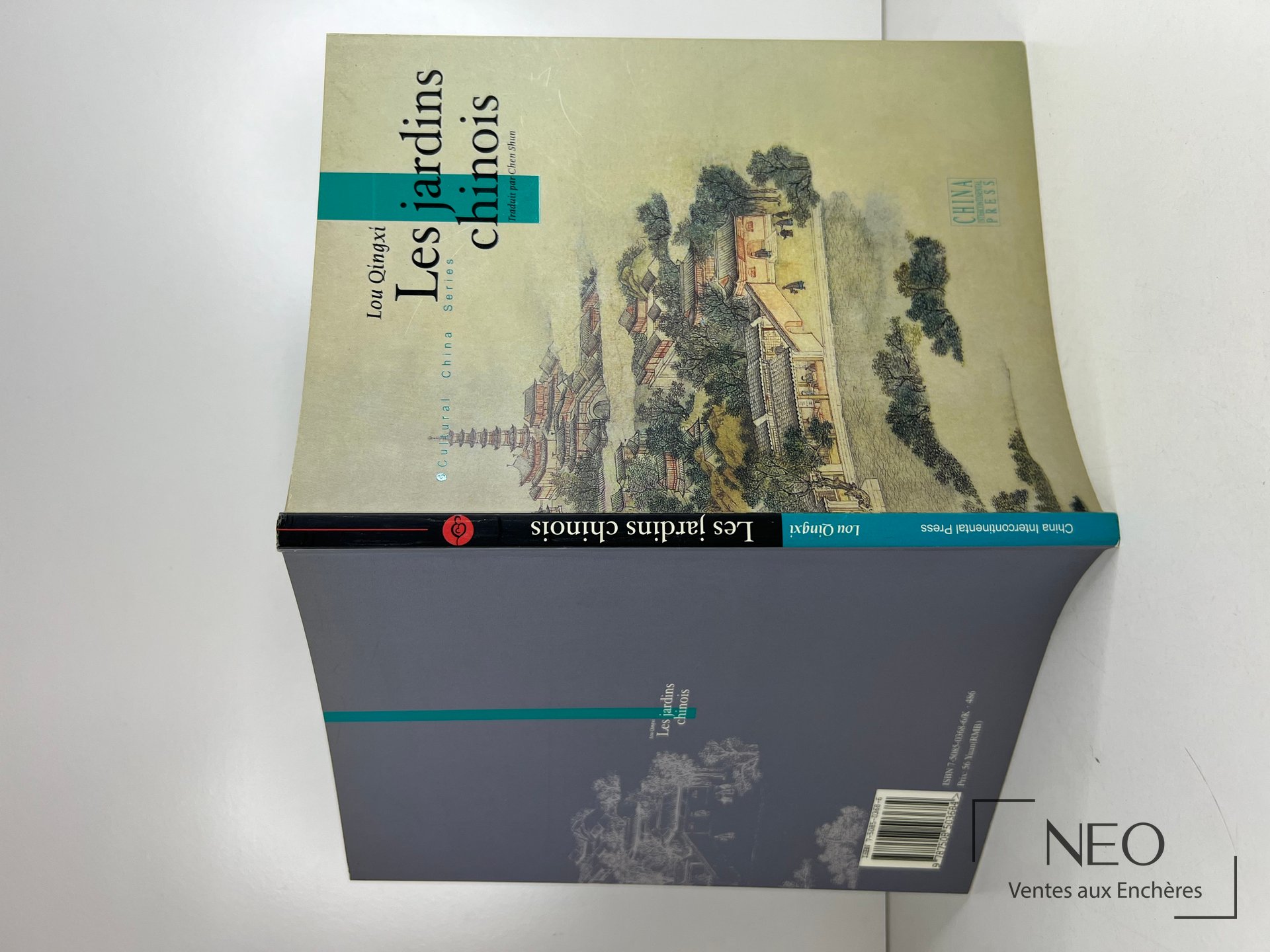 Couverture illustrée du livre Les Jardins Chinois de Lou Qingxi
