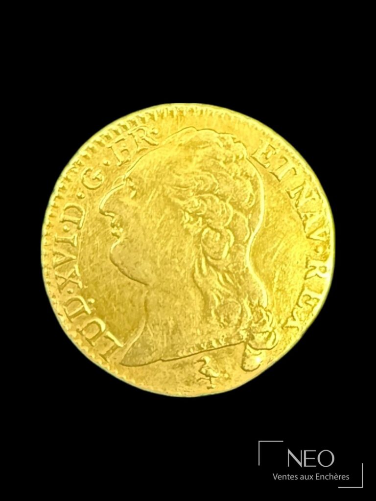 Avers d'un louis d'or tête nue de Louis XVI avec le profil du roi et la légende circulaire