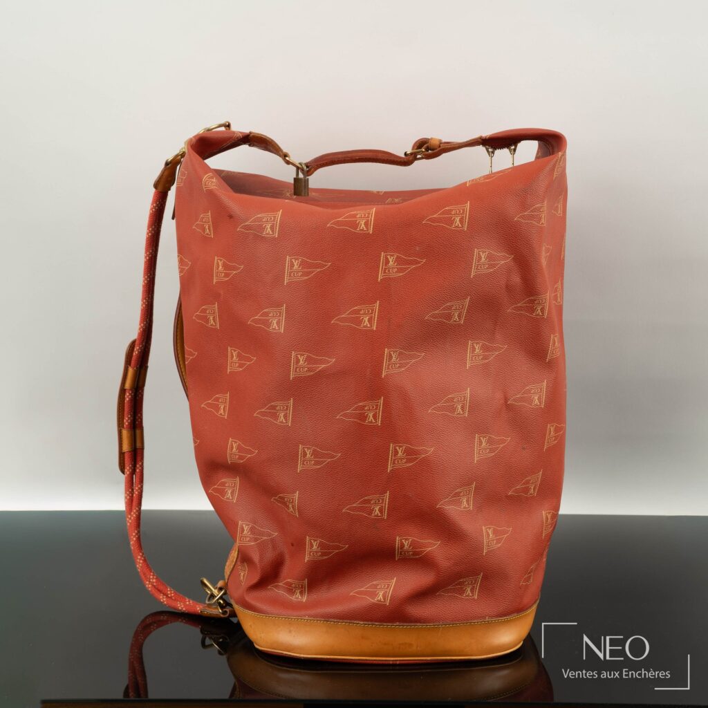 Sac marin Louis Vuitton America’s Cup en toile enduite rouge et cuir naturel