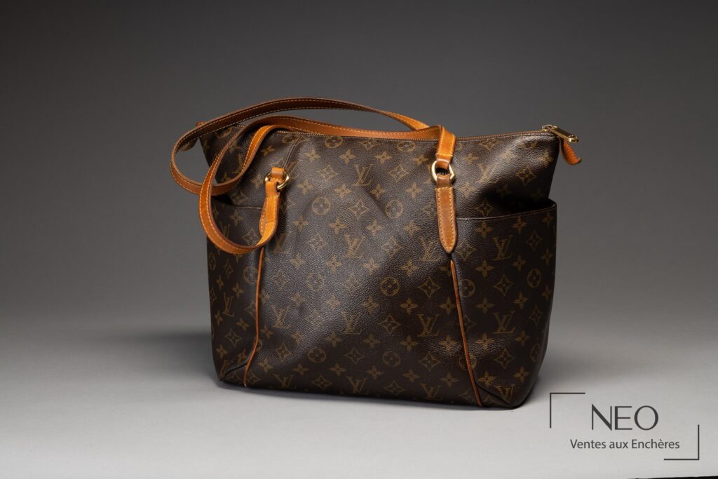 Sac Louis Vuitton Totally en toile monogramme et cuir naturel