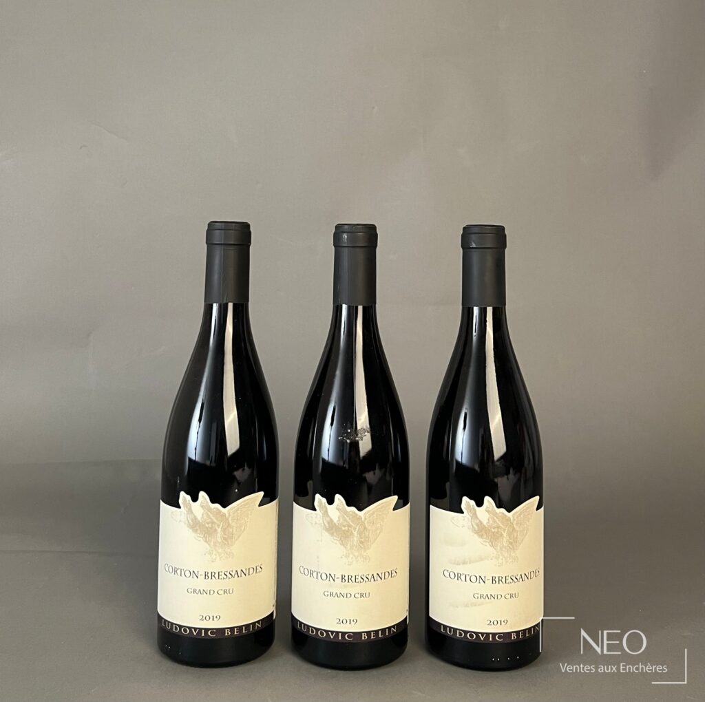 Trois bouteilles de Corton-Bressandes Grand Cru 2019 de Ludovic Belin