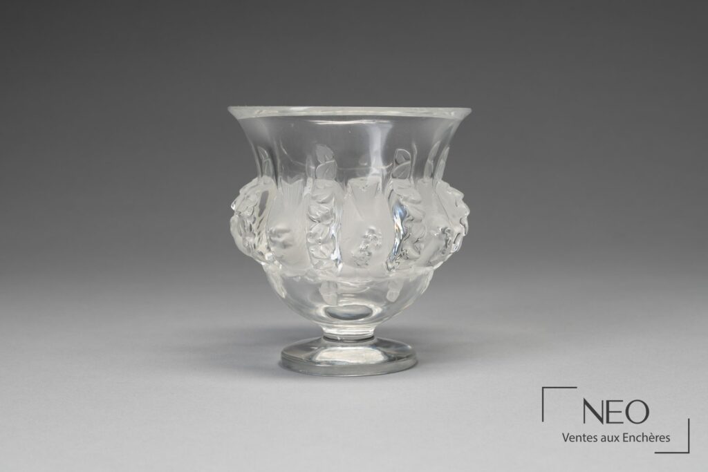 Vase Médicis en cristal incolore de face