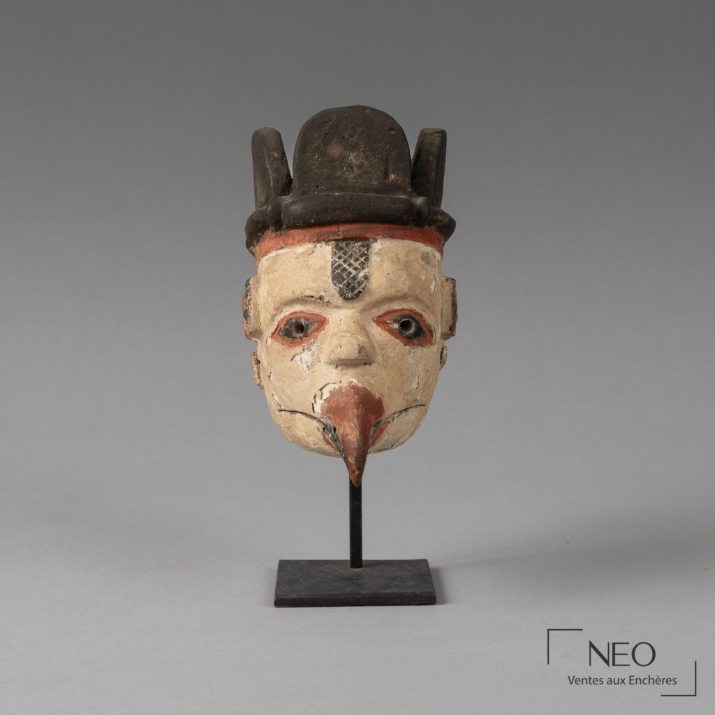 Masque Ogoni du Nigeria en bois