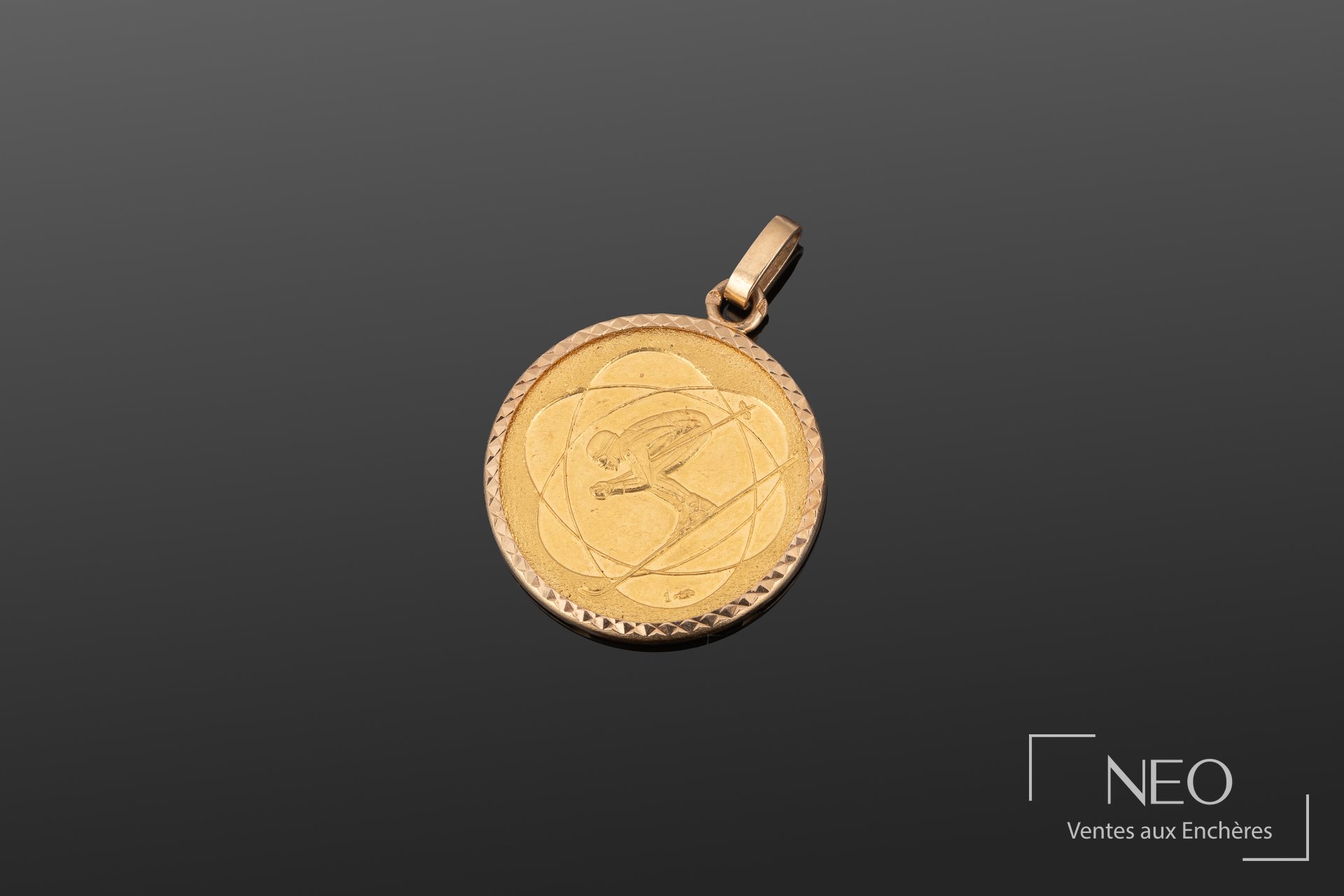 Médaille commémorative des Jeux Olympiques d&rsquo;hiver de Grenoble 1968 en or 24K