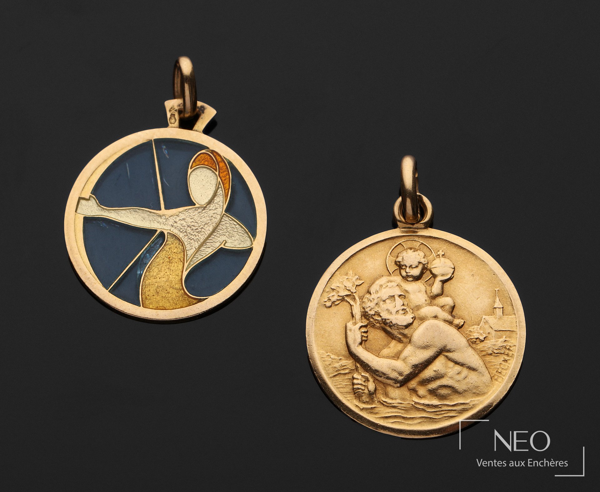 Médaille Becker en or jaune 18 carats et médaille émaillée, ensemble