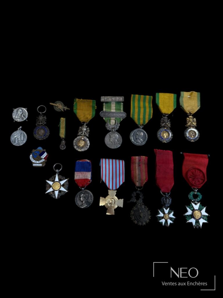 Ensemble de médailles militaires