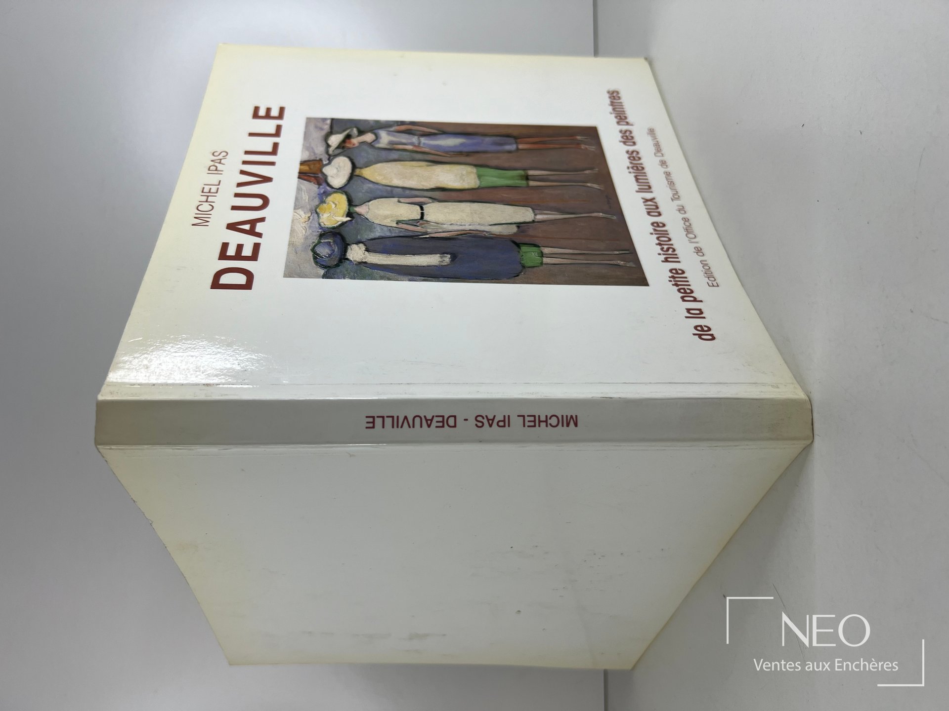Couverture du livre Deauville de Michel Ipas sur fond clair