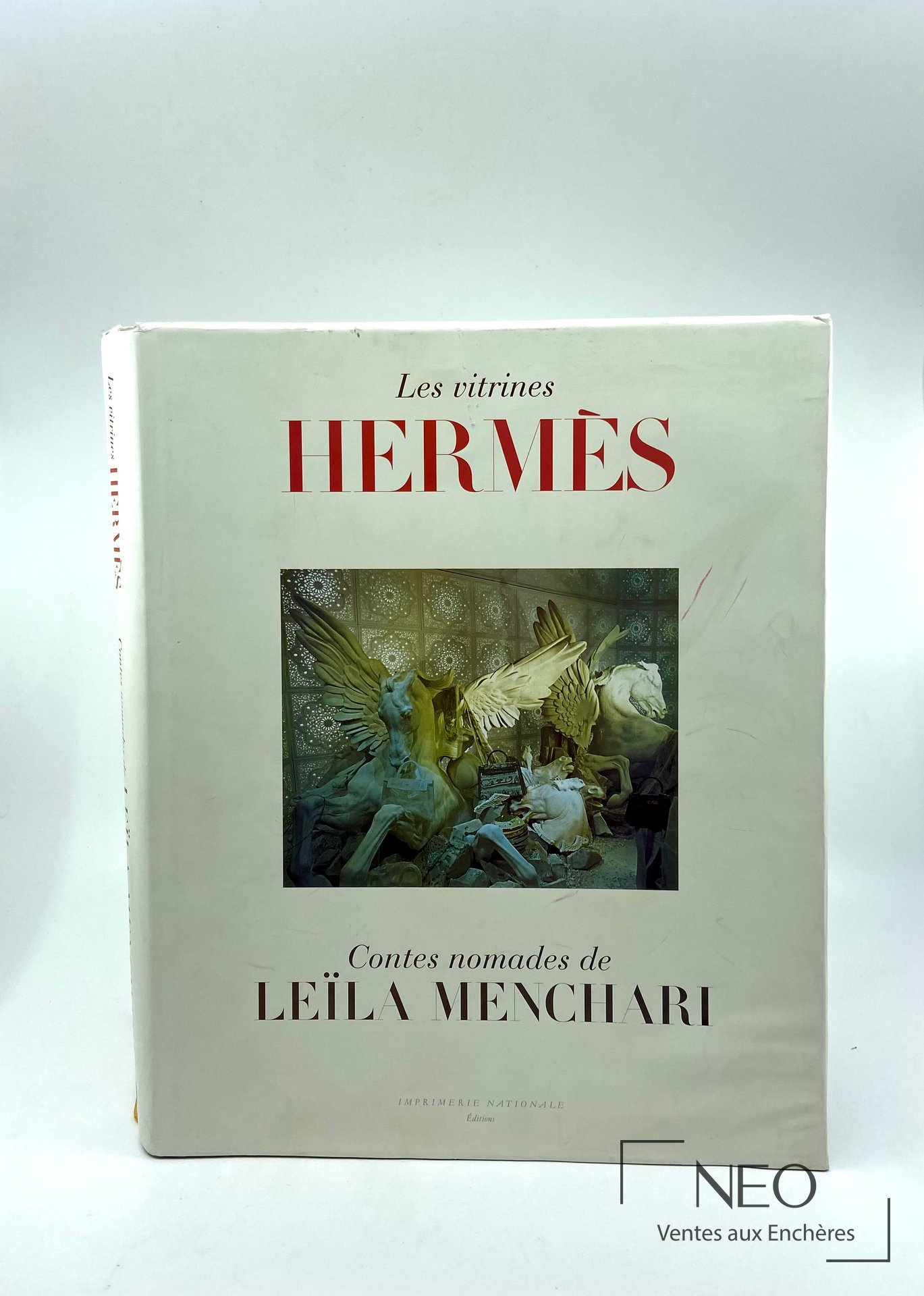 Couverture du livre Les vitrines Hermès de Michèle Gazier