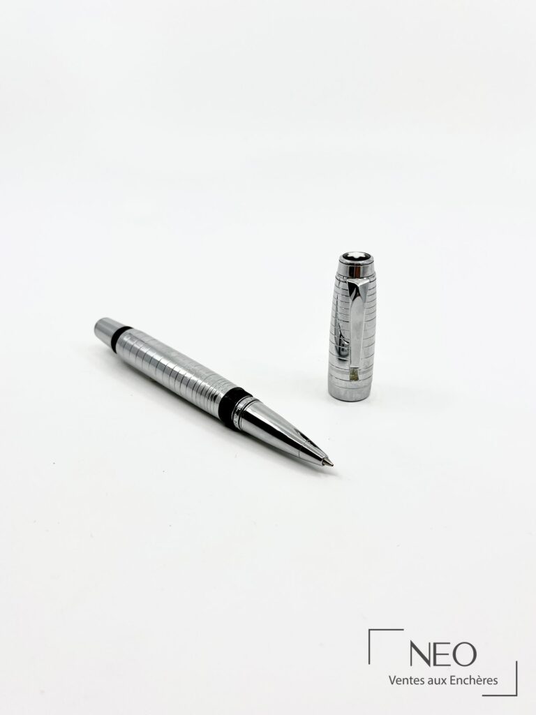 Stylo bille Montblanc Boheme en acier et platine