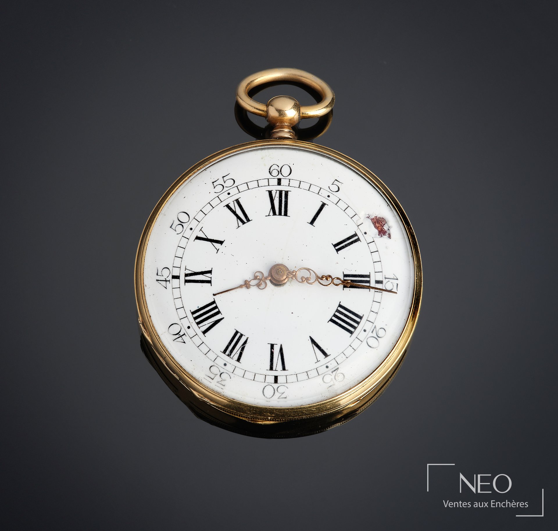 Montre à gousset en or jaune avec cadran émaillé blanc et chiffres romains