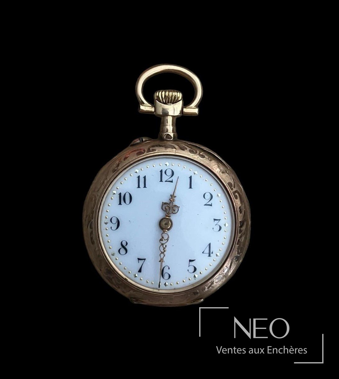 Montre à gousset en or rose avec cadran émaillé blanc et chiffres arabes