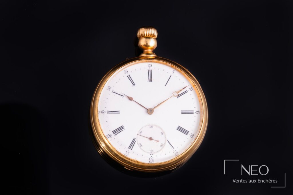 Montre à gousset en or jaune avec cadran blanc et petite seconde à six heures