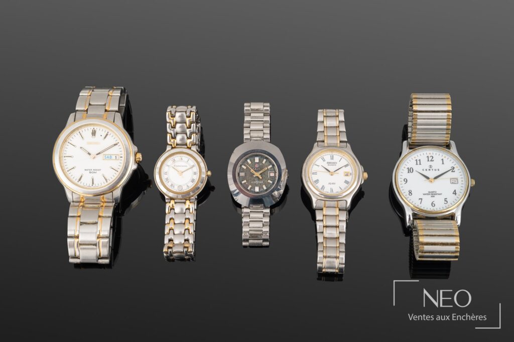 Cinq montres bracelet en acier de marques Seiko