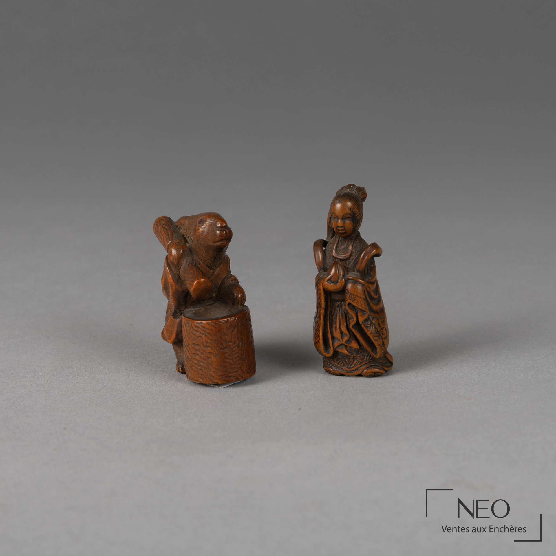 Deux netsuke japonais en buis