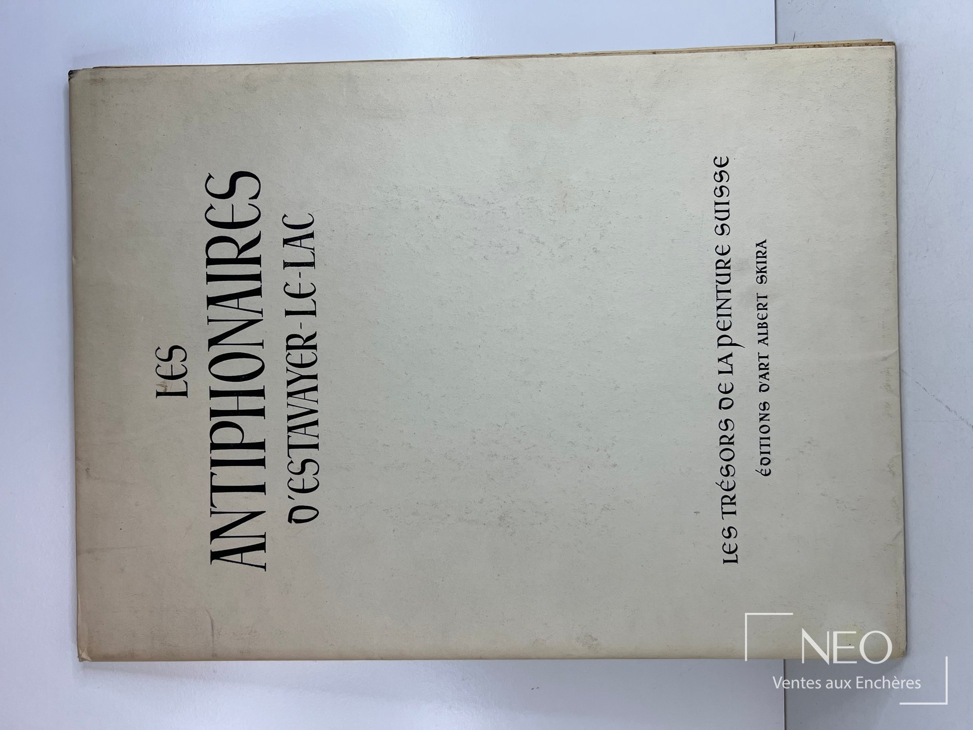 Jaquette du livre d'Octave Aubry avec le titre Les Trésors de la Peinture Suisse