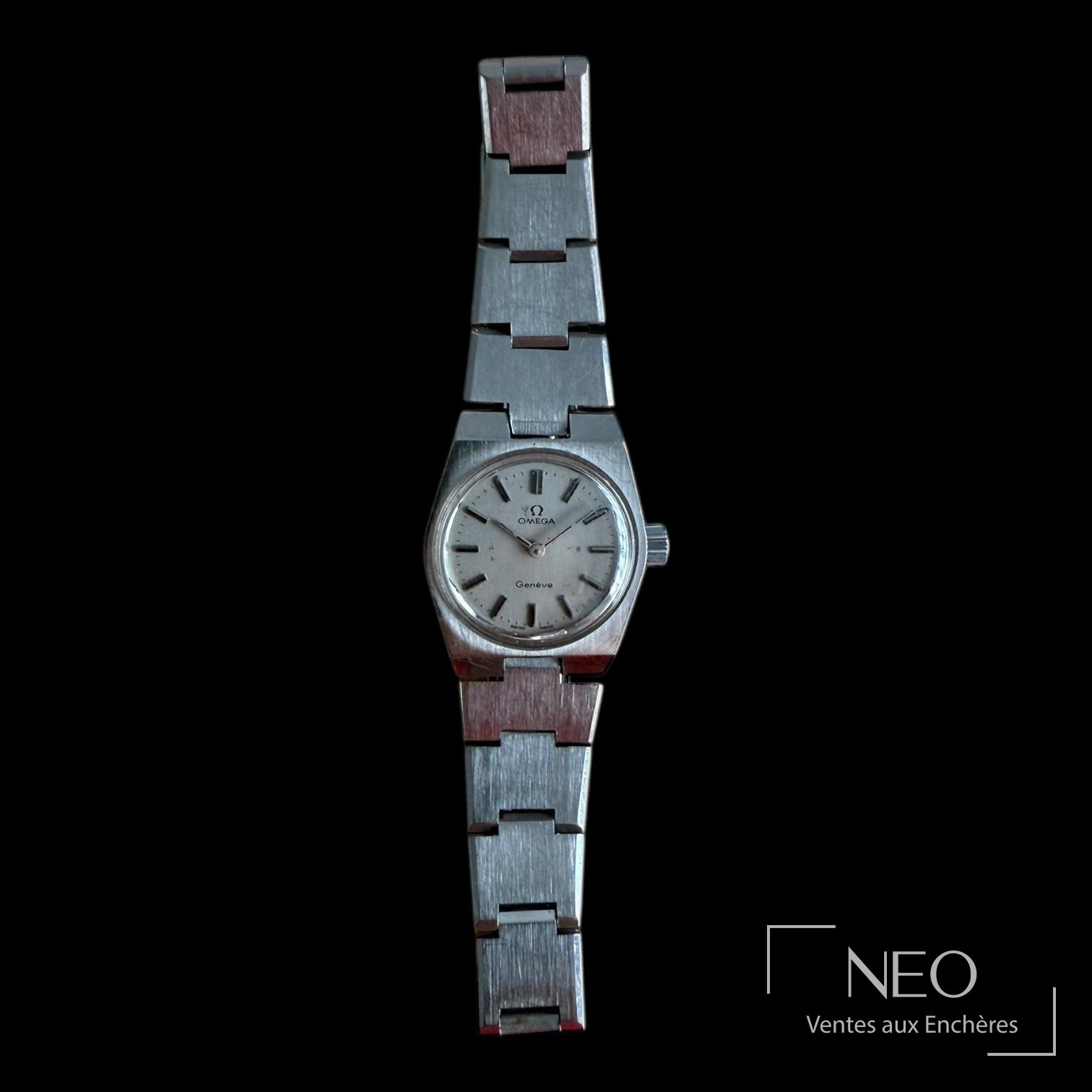 Omega Genève montre bracelet tonneau vers 1973