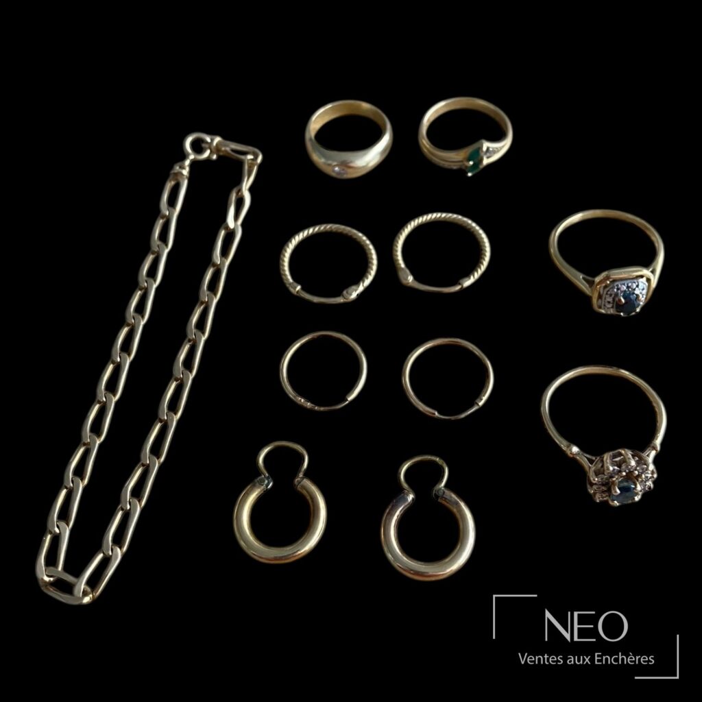 Lot de bijoux en or jaune avec bracelet