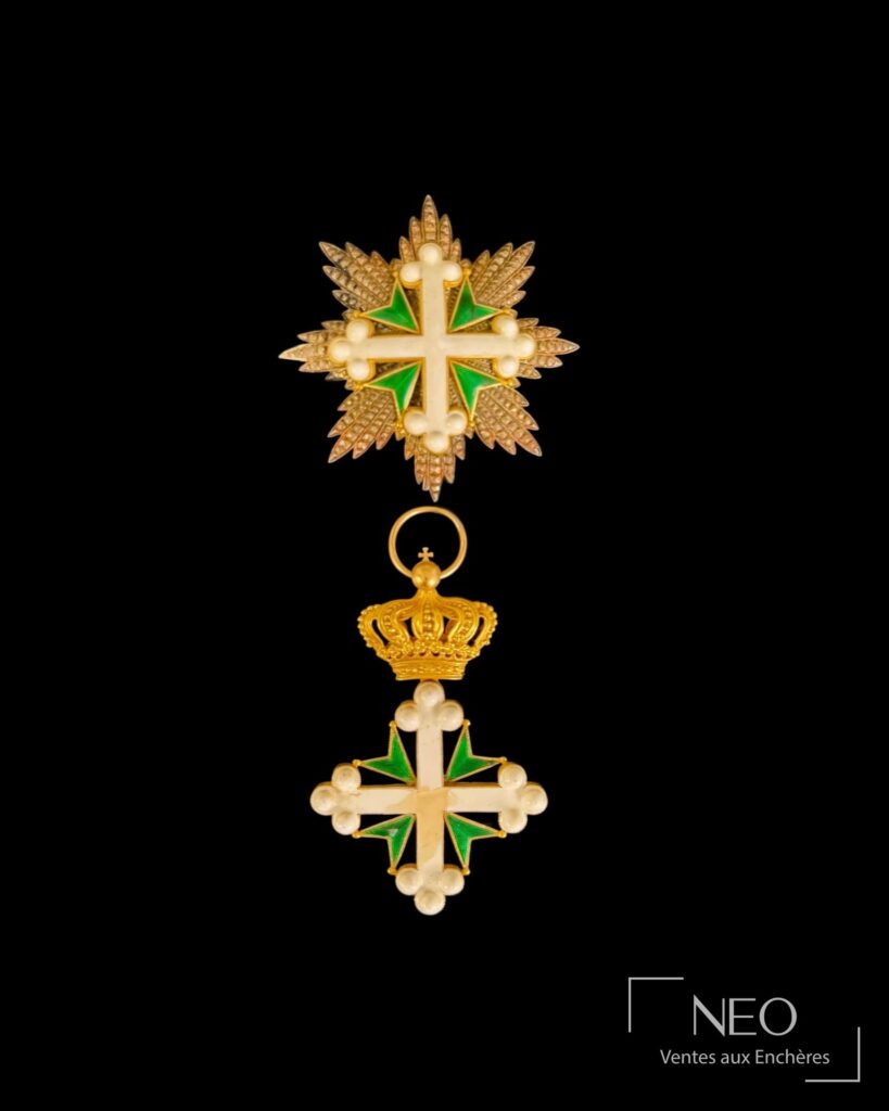 Ensemble de grand-croix avec bijou émaillé blanc et vert et plaque à croix centrale