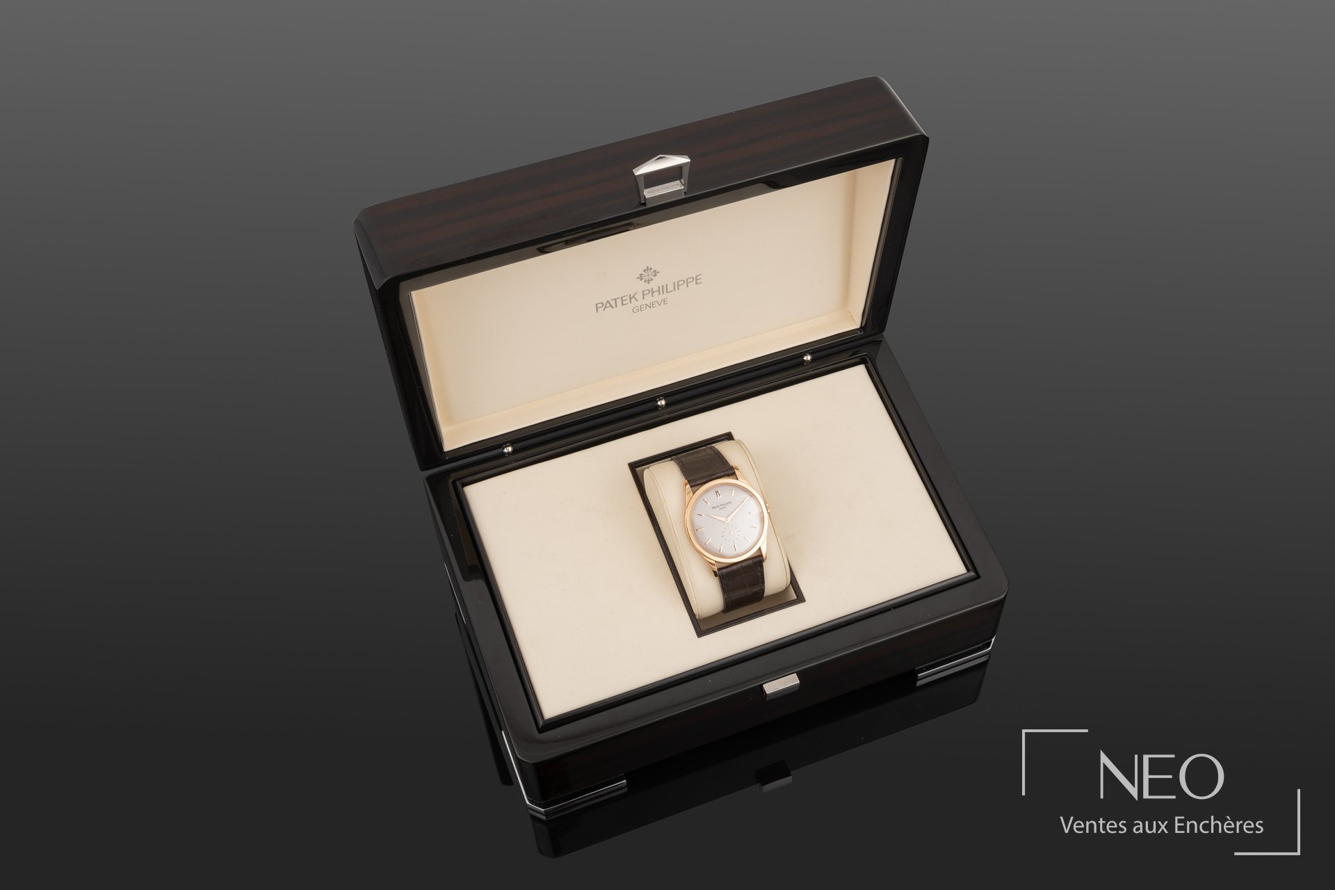 Patek Philippe Calatrava référence 5196R montre bracelet en or rose vers 2016