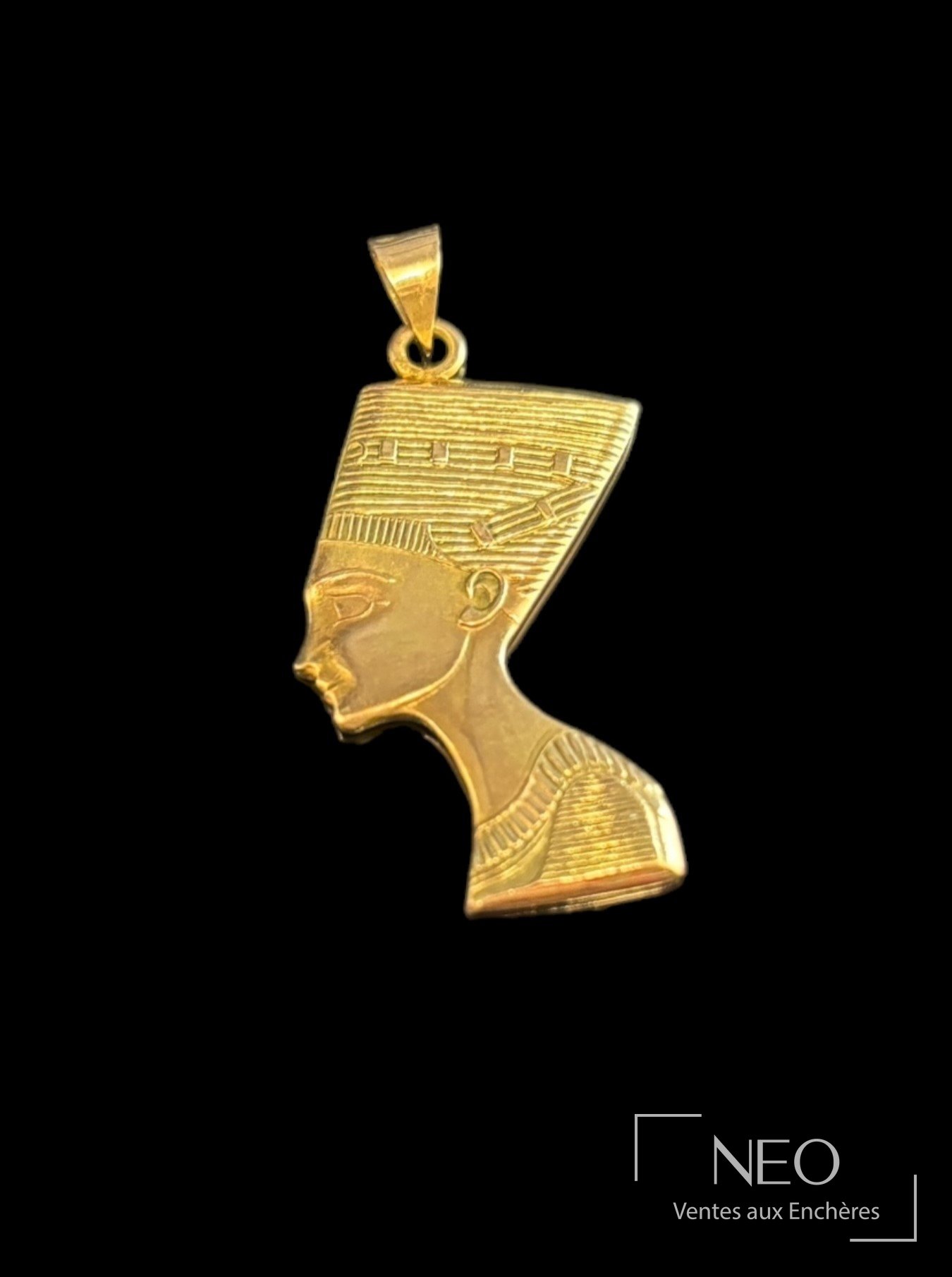 Pendentif égyptien en or jaune 14 carats, tête de Nefertiti