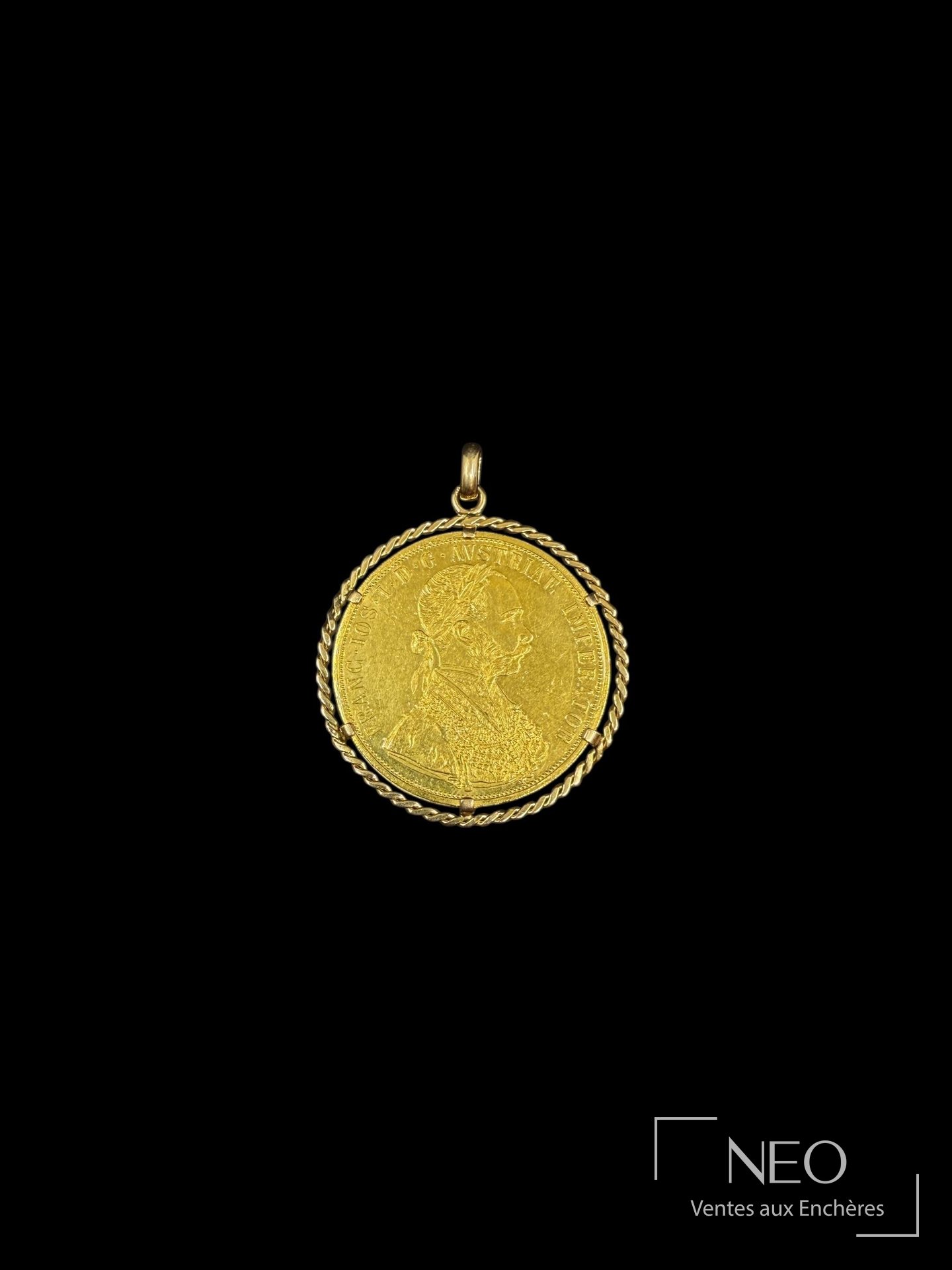 Pendentif en or jaune avec pièce de 4 Ducats François-Joseph Ier.