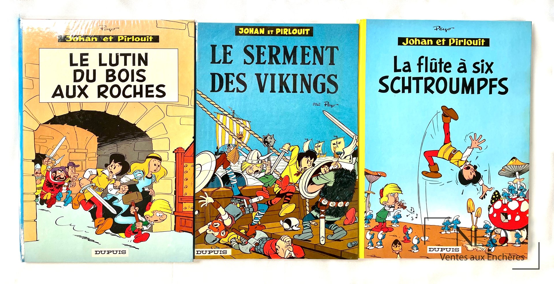 Trois albums Johan et Pirlouit en réédition dos rond alignés de face