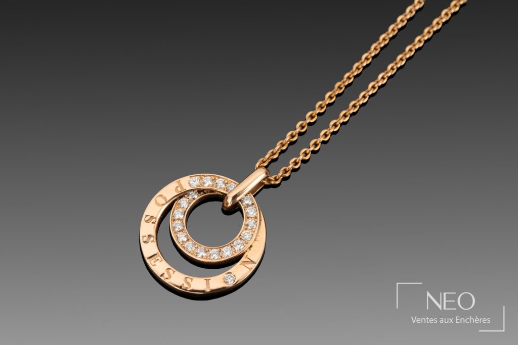 Collier Piaget Possession en or rose avec pendentif spiral serti de diamants