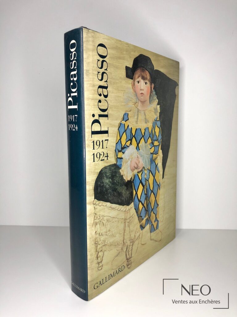 Couverture illustrée du livre Picasso 1917-1924 avec une figure de Pierrot.