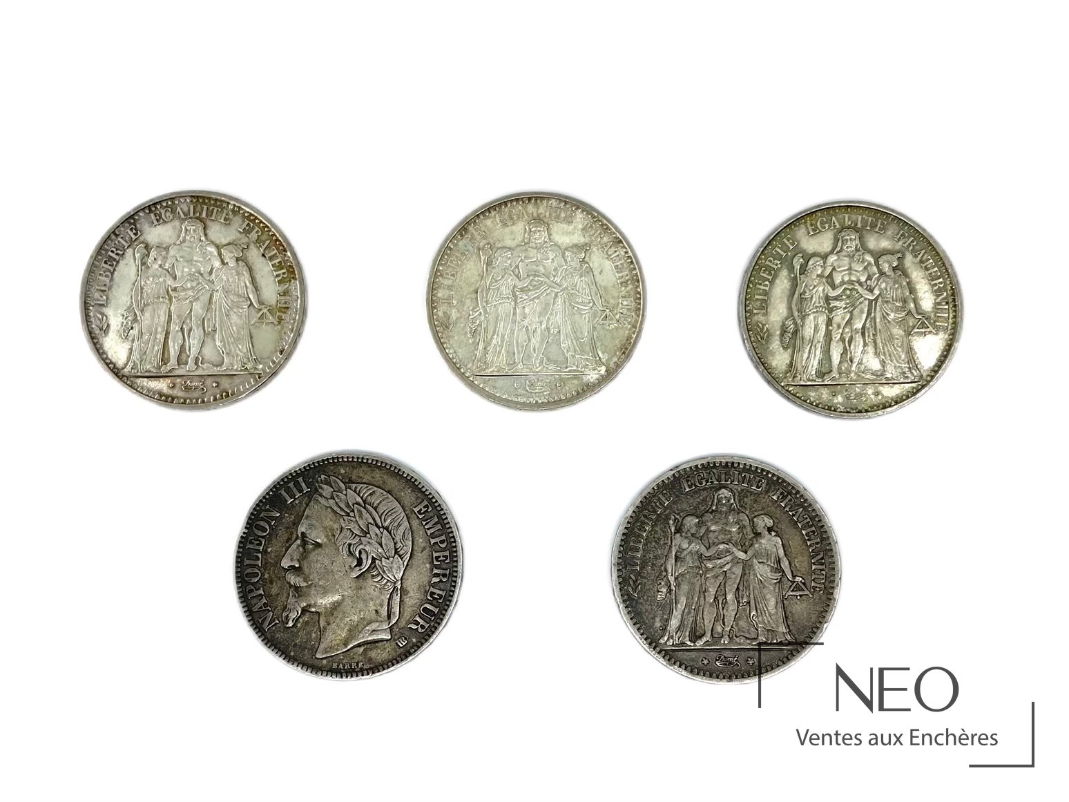 Trois pièces de 10 francs Hercule et deux pièces de 5 francs