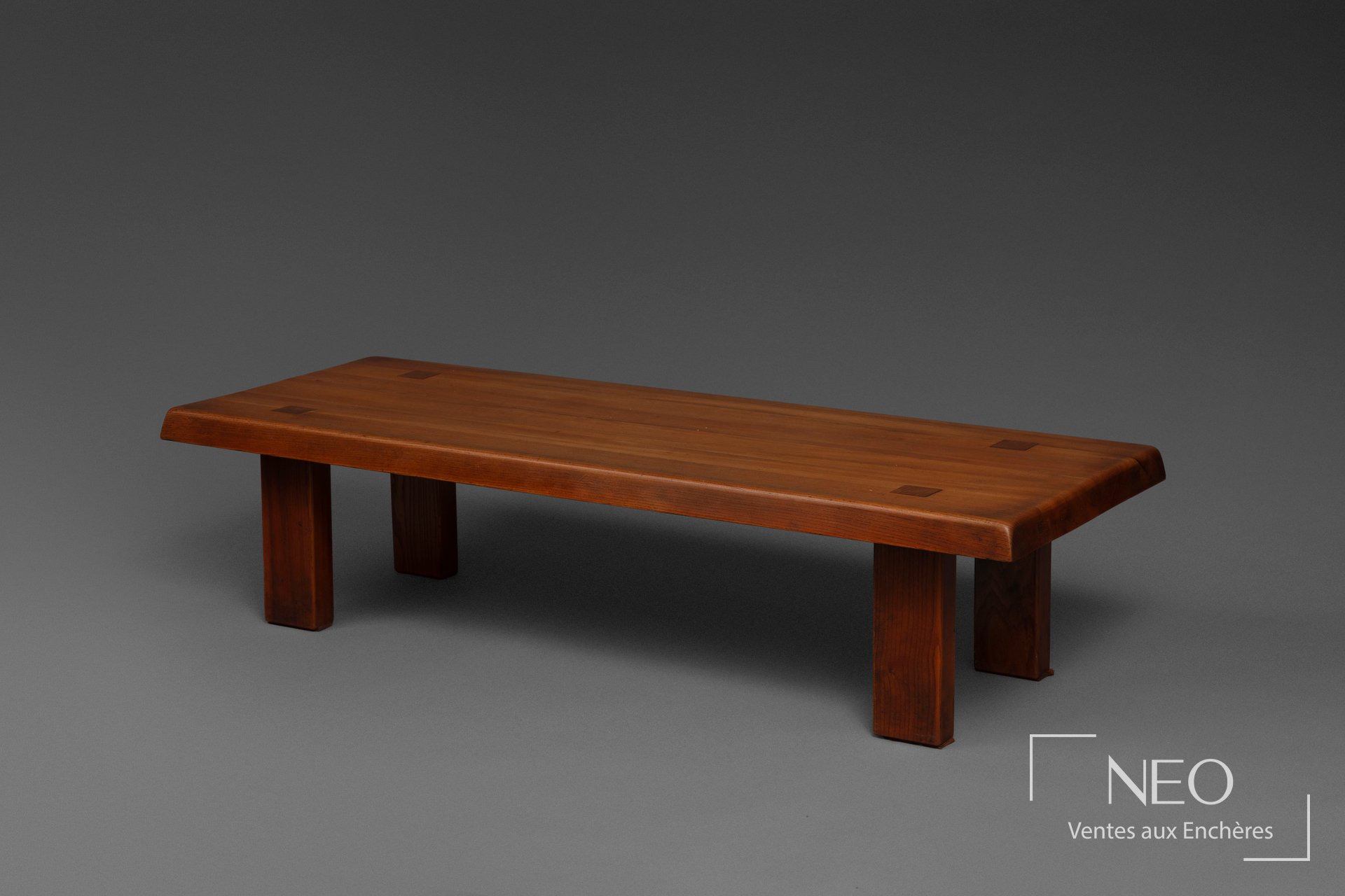 Table basse rectangulaire en orme massif