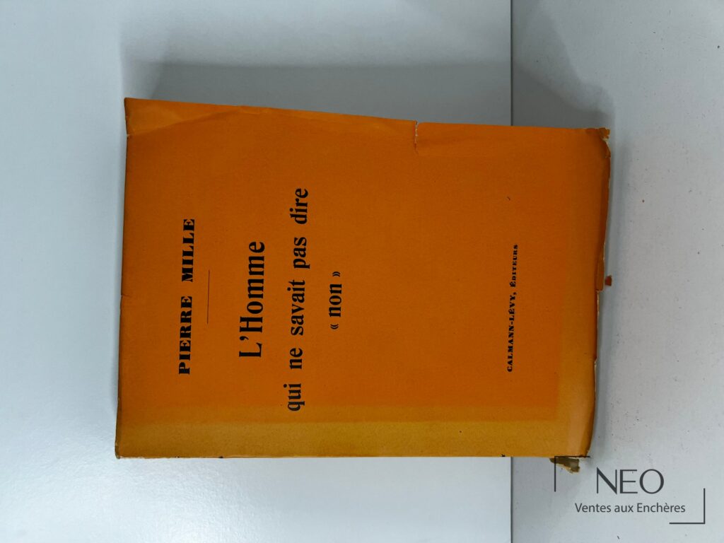 Couverture orange de L’homme qui ne savait pas dire « non » de Pierre Mille