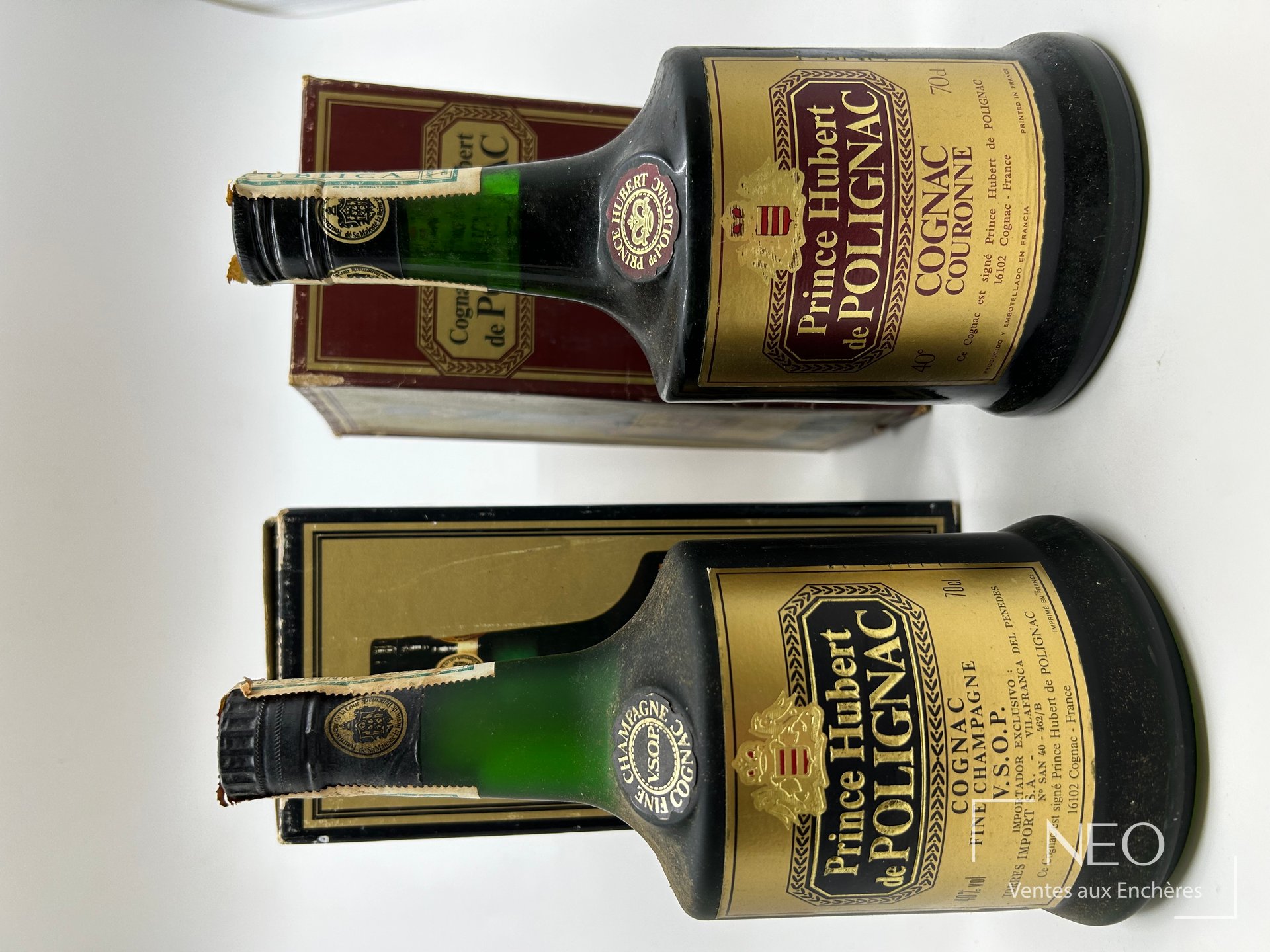 Prince Hubert de Polignac, deux bouteilles de cognac avec boîtes