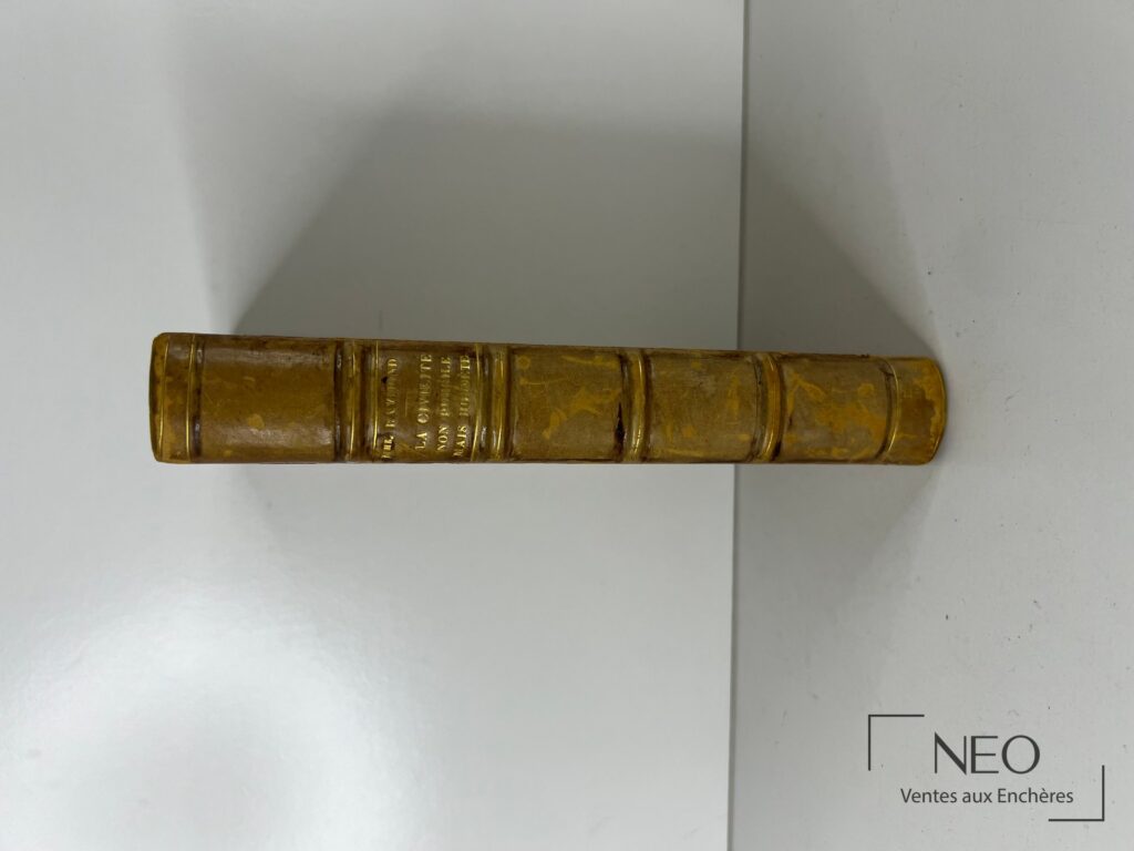 Livre ancien en pleine basane
