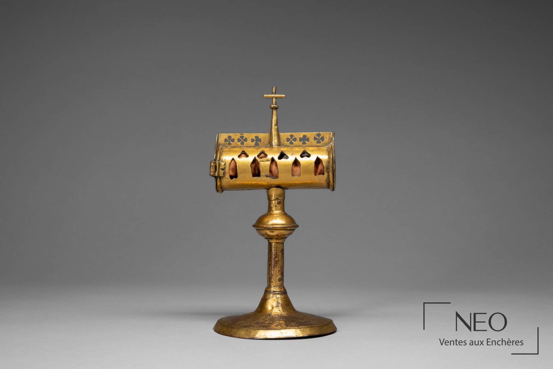 Reliquaire-monstrance en cuivre doré