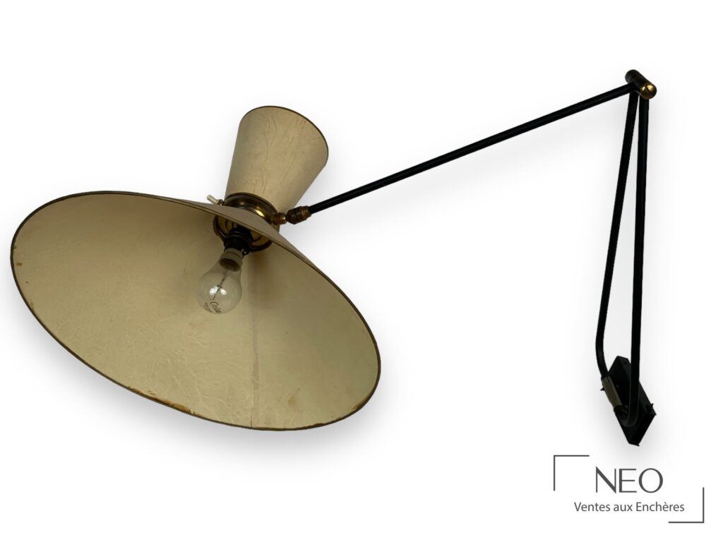 Lampe d'applique René Mathieu avec deux abat-jours opposés et bras articulés