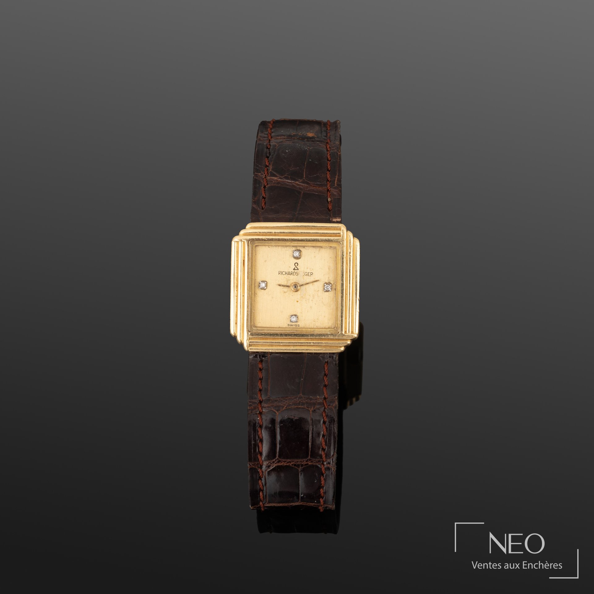 Montre bracelet carrée Richard-Zeger en or jaune sur bracelet cuir