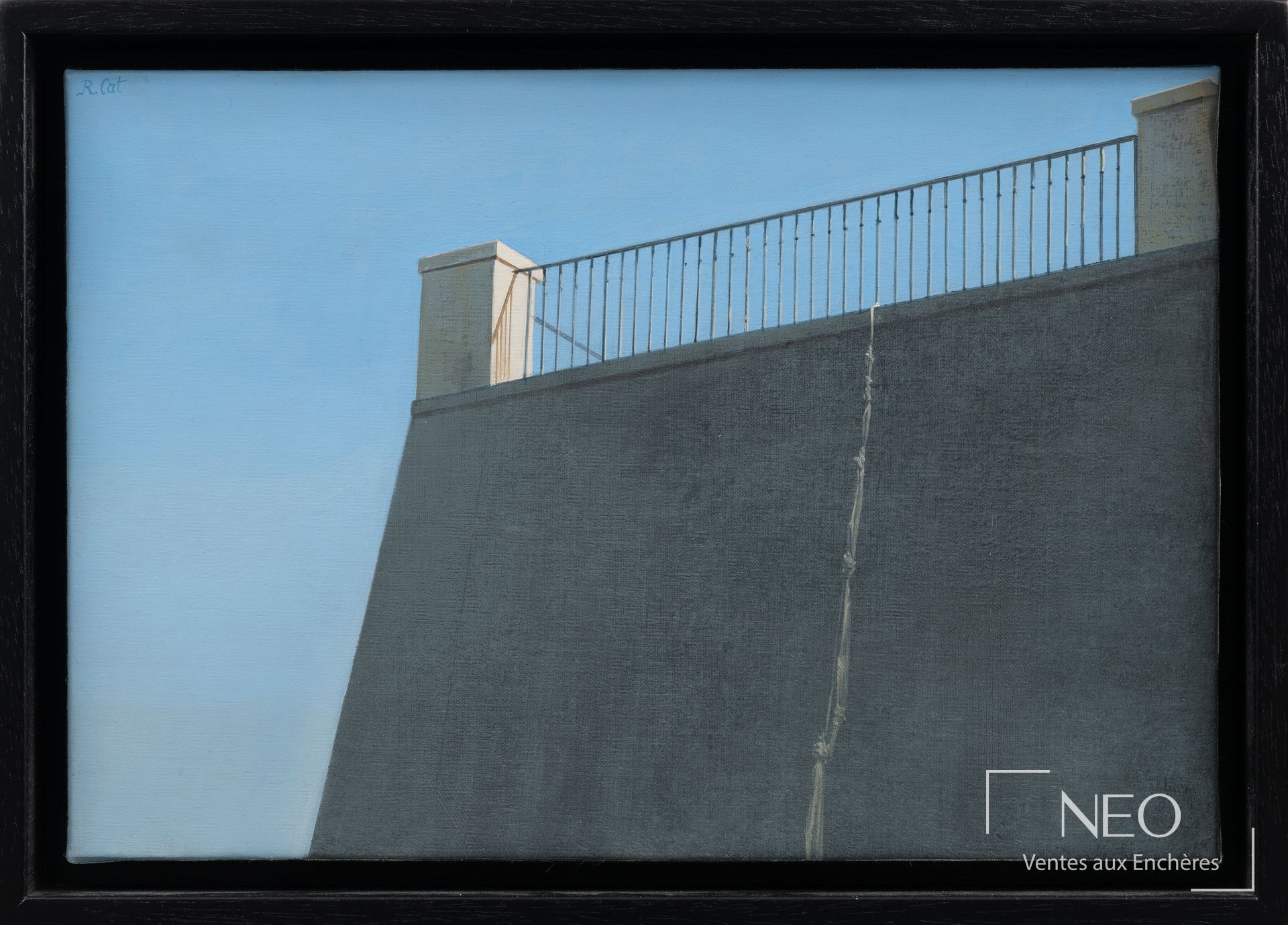 Peinture de Roland Cat montrant une architecture sombre sous un ciel bleu.