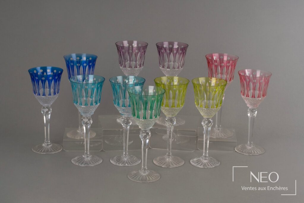 Onze verres Roëmer en cristal taillé