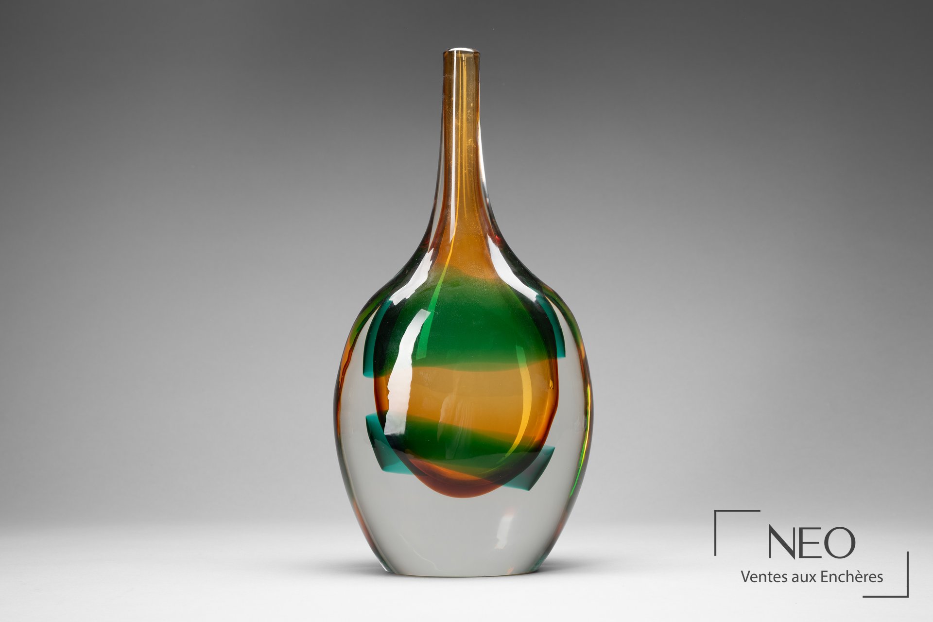Salviati Murano Vase soliflore de forme libre en verre