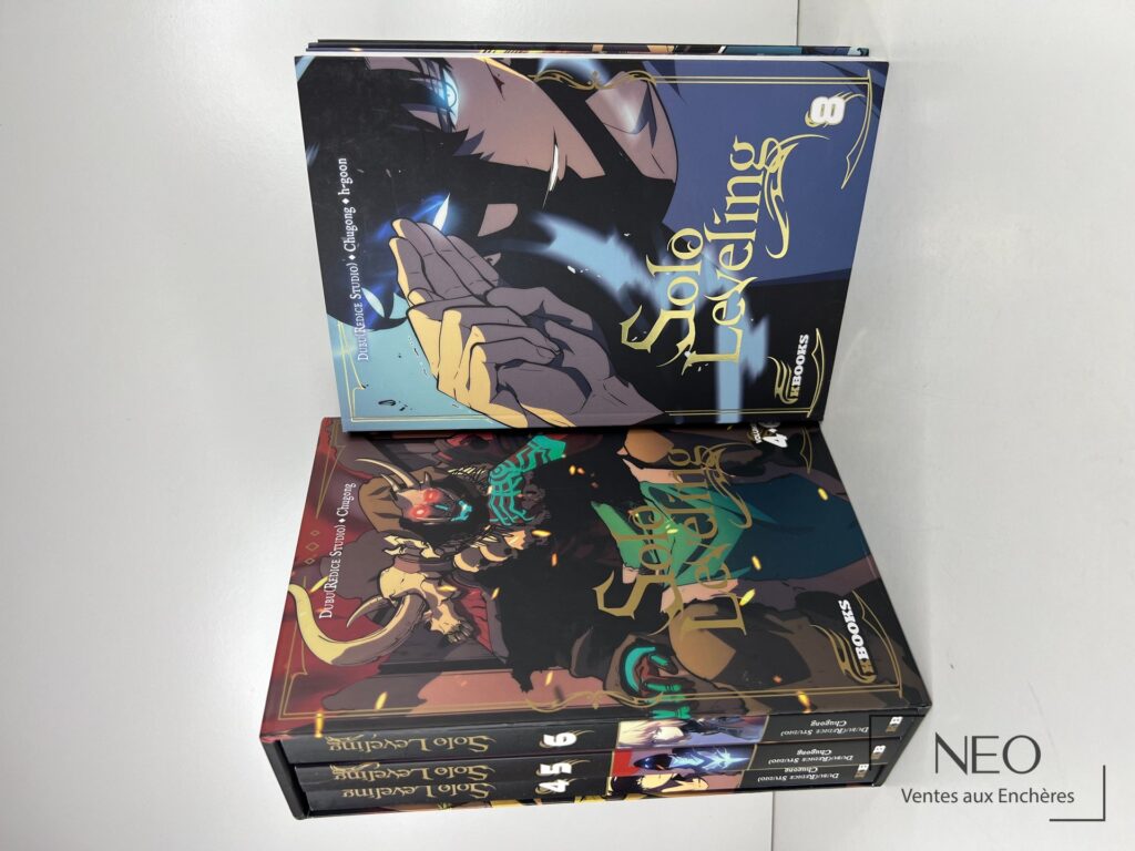 Coffret Solo Leveling de DUBU / CHUGONG vu de face avec les volumes présentés