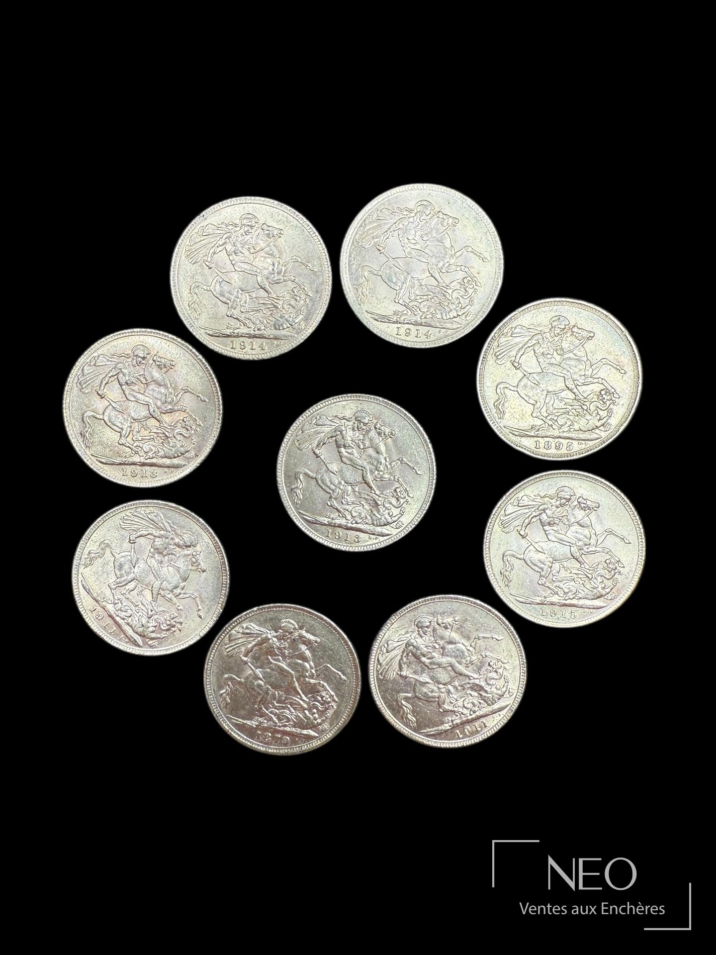 Lot de souverains en or montrant le revers au motif de saint Georges terrassant le dragon