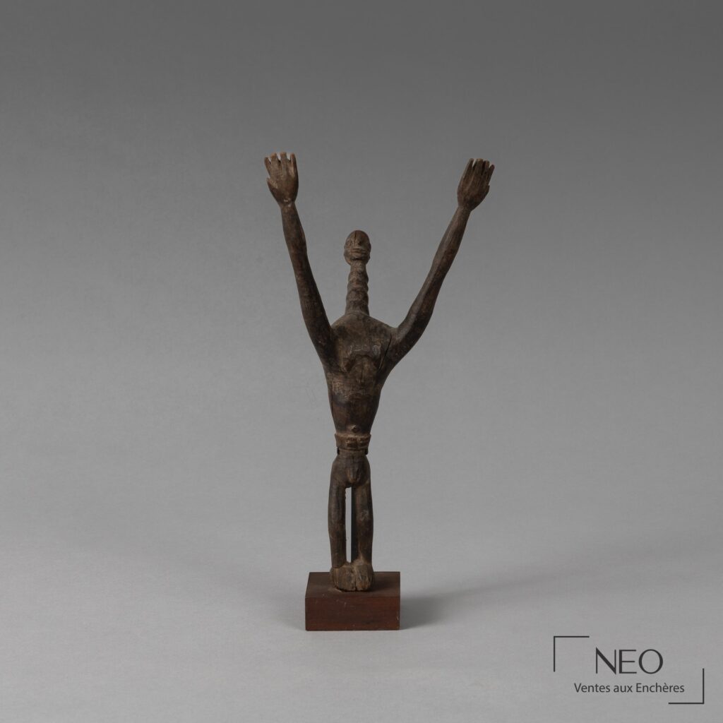 Statue Lobi en bois