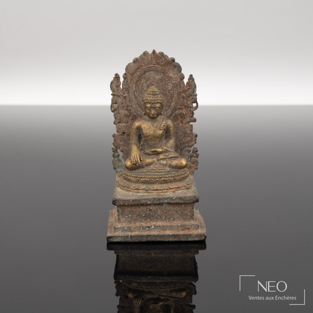 Statuette de Mañjuśrī en bronze doré