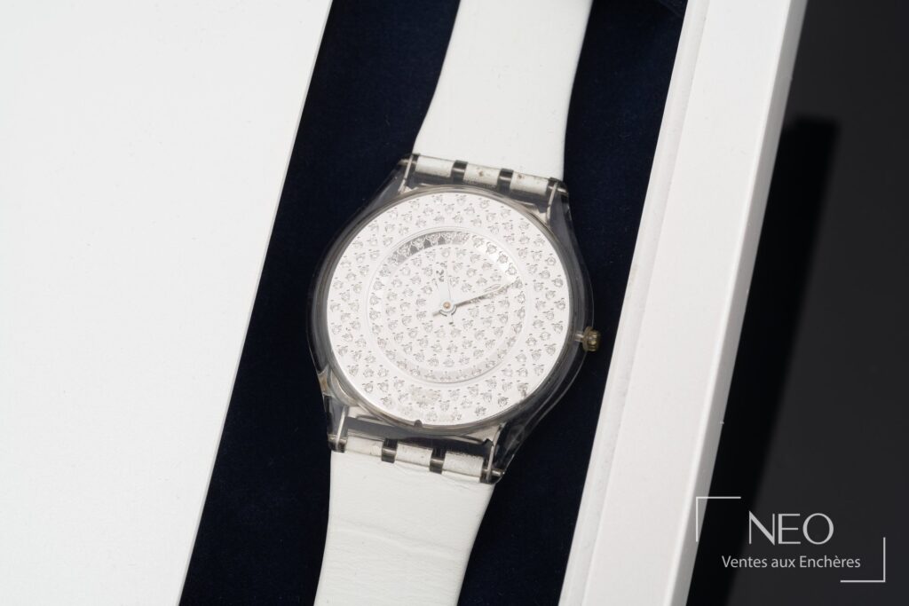 Montre Swatch Diamond Skin Lustrous Bliss au cadran pavé de brillances claires