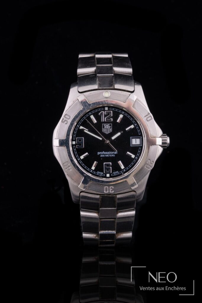 Montre TAG Heuer Professional 200 mètres en acier