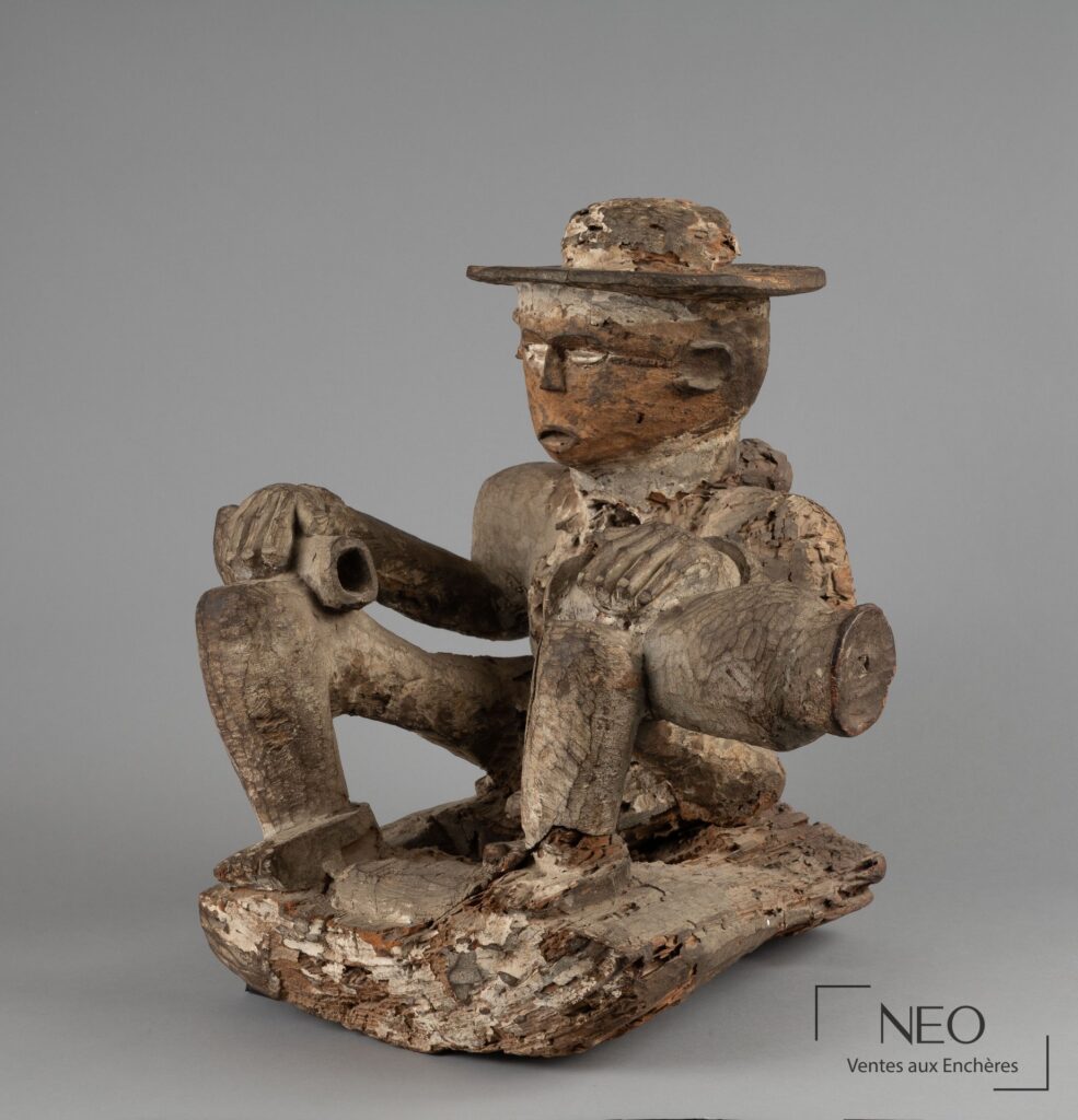 Tambour Mbembe en bois vu de face