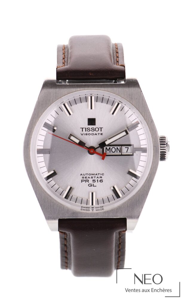 Montre bracelet Tissot Seastar PR 516 GL au cadran argenté avec date